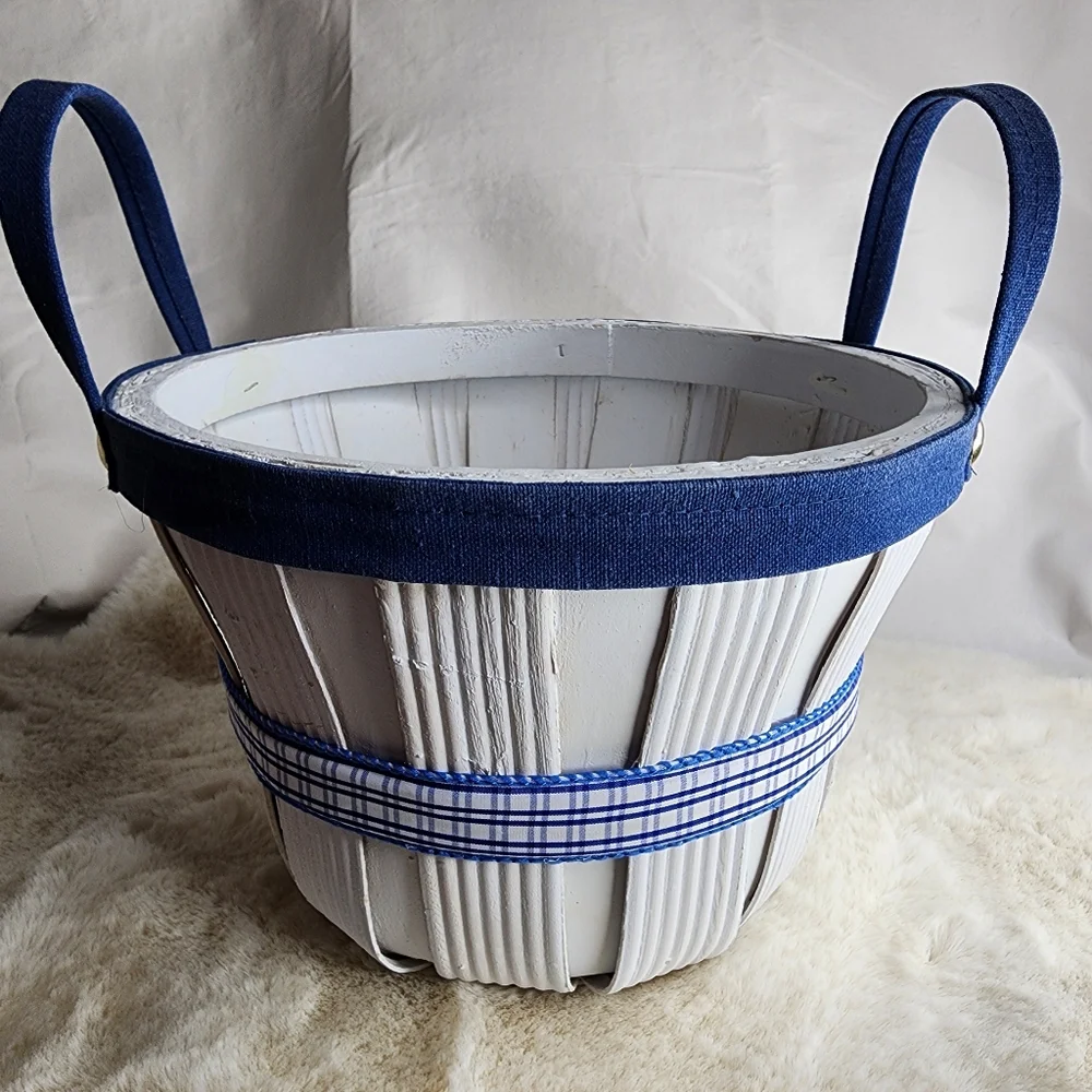 Dolly Parton Wood Basket with Handles White and Blue Butterfly 9.13